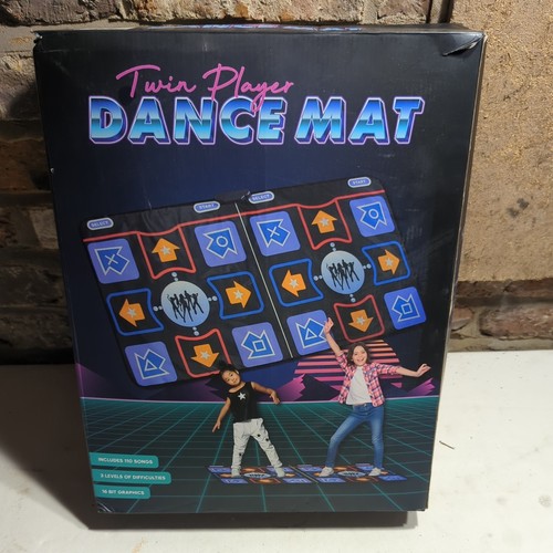 Twin player dance mat plug - twin,