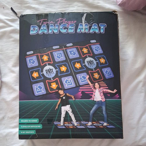 Twin player retro arcade dance - player,