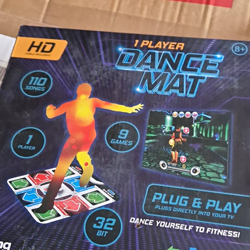 Winning dance mat plug play - plug,